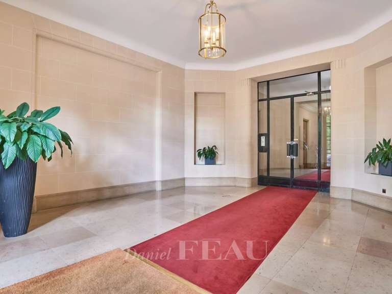 Appartement Paris 16e - 4 chambres - 291m²