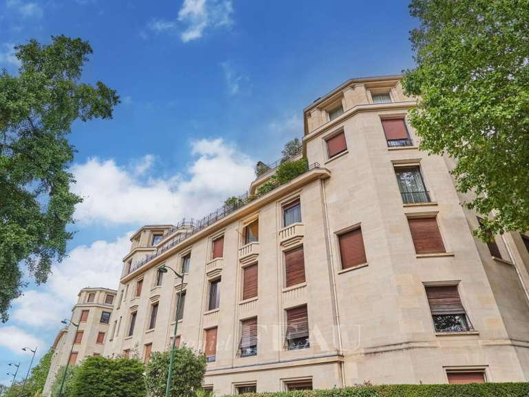 Appartement Paris 16e - 4 chambres - 291m²