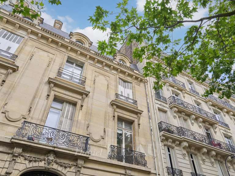Appartement Paris 16e - 3 chambres - 100m²