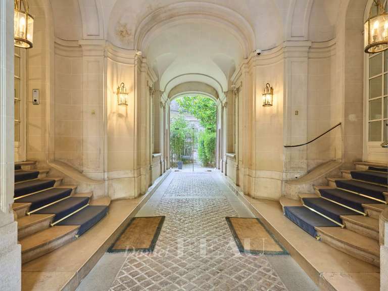 Appartement Paris 16e - 3 chambres - 100m²