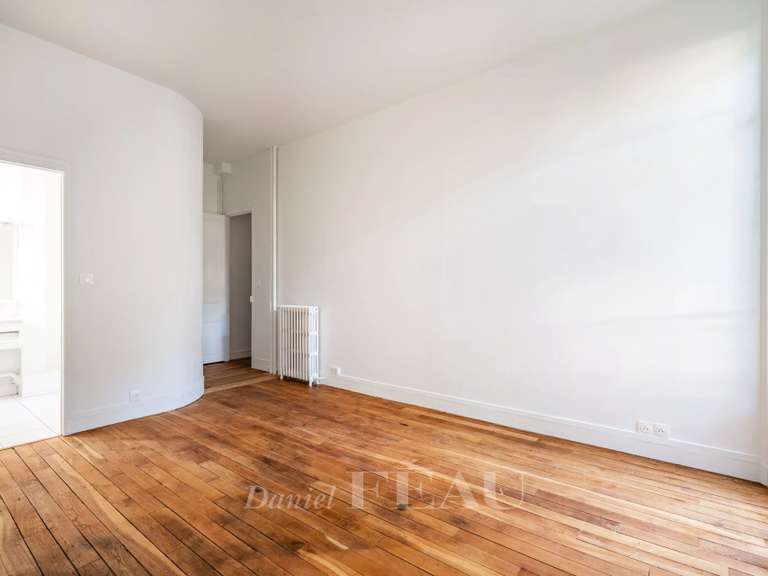 Appartement Paris 16e - 4 chambres - 179m²