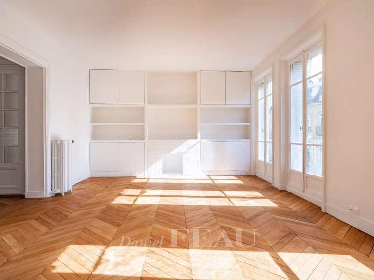 Appartement Paris 16e - 4 chambres - 179m²