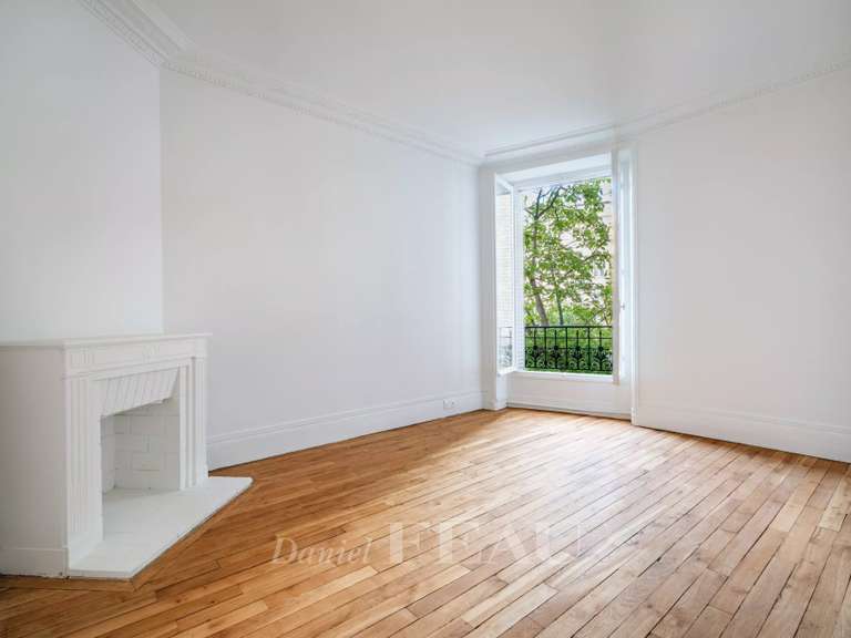 Appartement Paris 16e - 4 chambres - 179m²