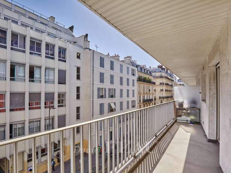 Appartement Paris 16e - 3 chambres - 117m²