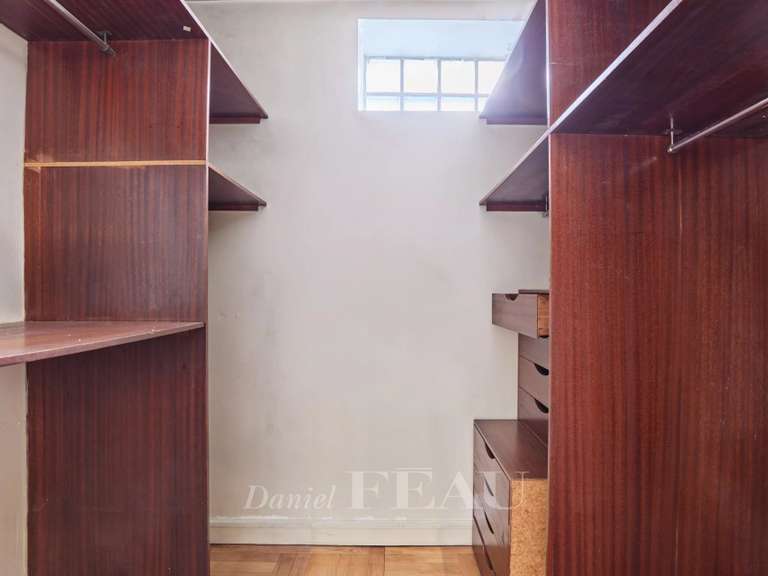 Appartement Paris 16e - 3 chambres - 117m²