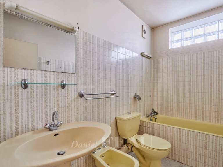 Appartement Paris 16e - 3 chambres - 117m²