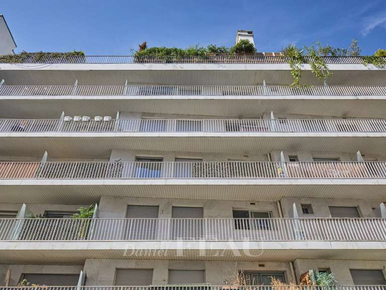 Appartement Paris 16e - 3 chambres - 117m²