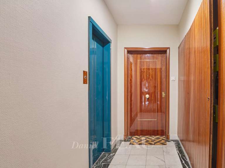 Appartement Paris 16e - 3 chambres - 117m²