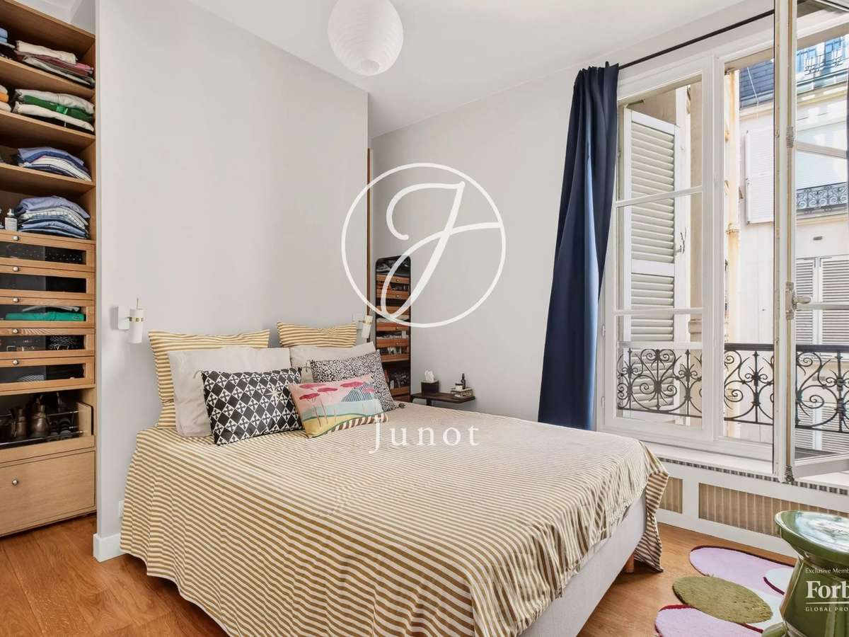 Apartment Paris 16e