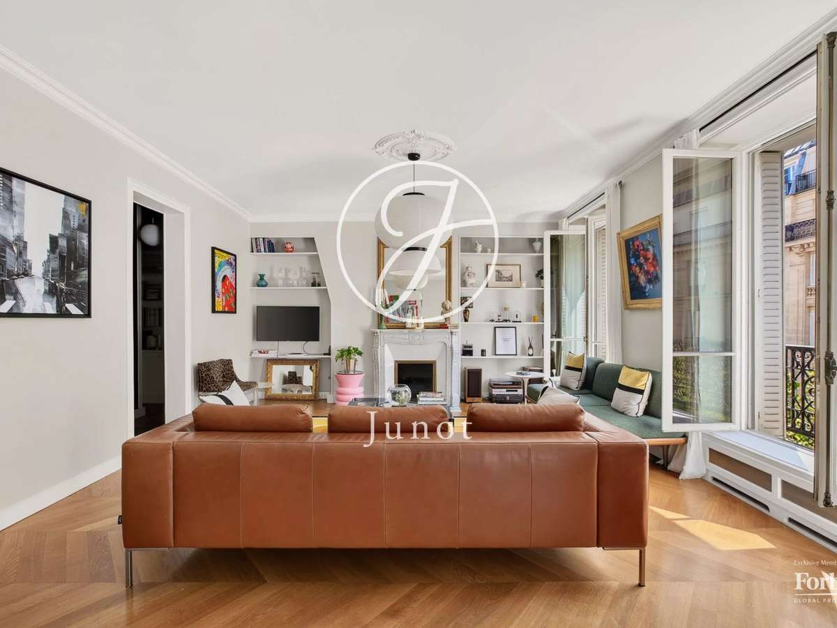 Apartment Paris 16e