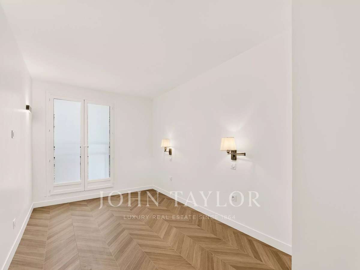 Apartment Paris 16e