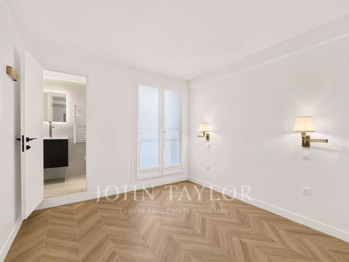 Apartment Paris 16e