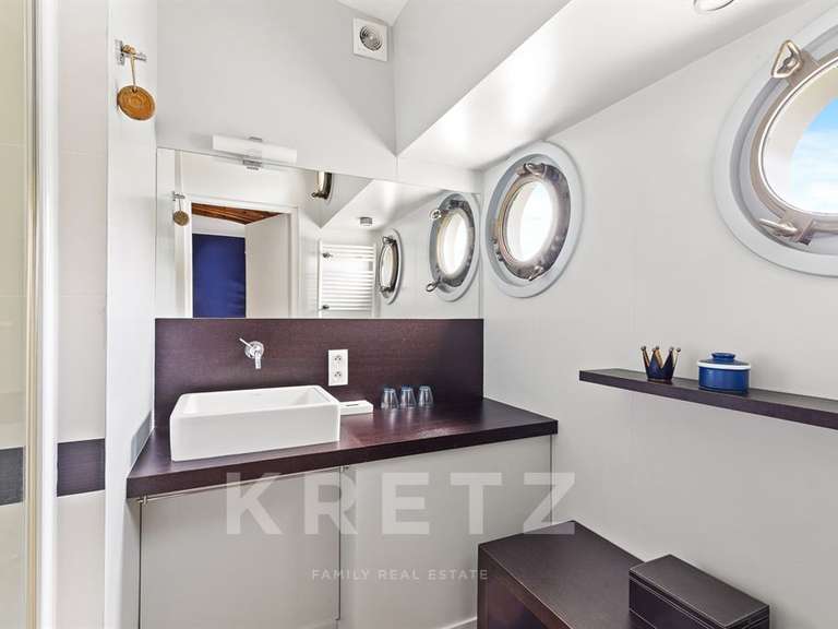 Appartement Paris 16e - 3 chambres - 220m²