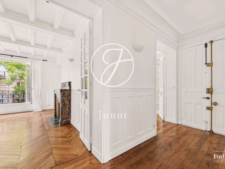 Appartement Paris 16e - 2 chambres - 81m²