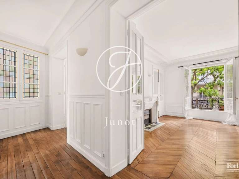 Appartement Paris 16e - 2 chambres - 81m²