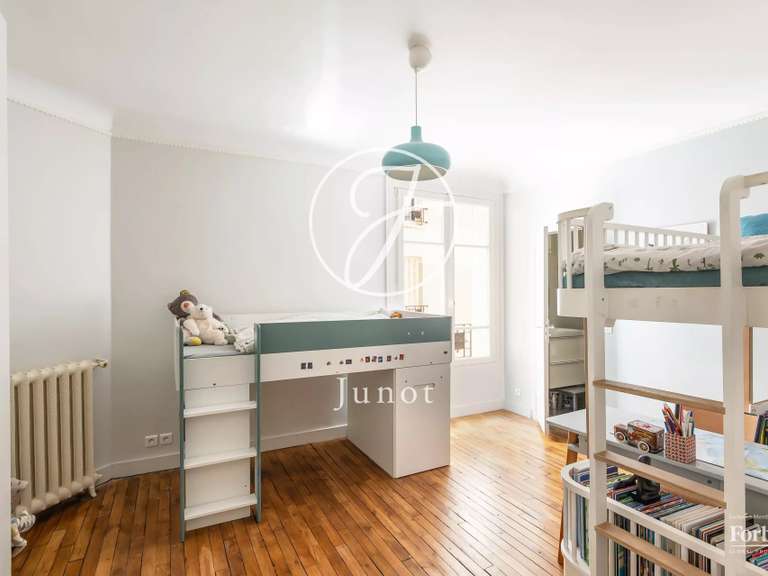 Appartement Paris 16e - 4 chambres - 153m²