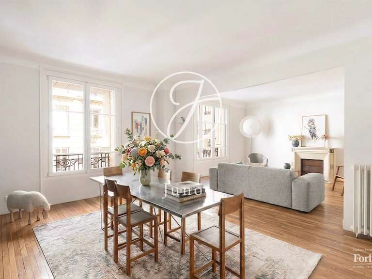 Appartement Paris 16e - 4 chambres - 153m²