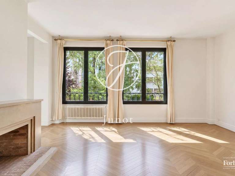 Appartement Paris 16e - 3 chambres - 118m²