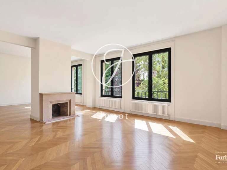 Appartement Paris 16e - 3 chambres - 118m²