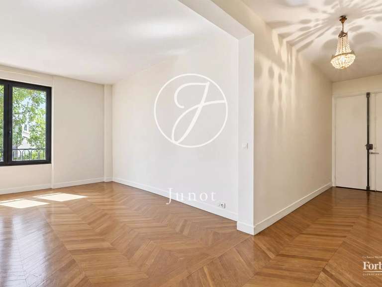 Appartement Paris 16e - 3 chambres - 118m²