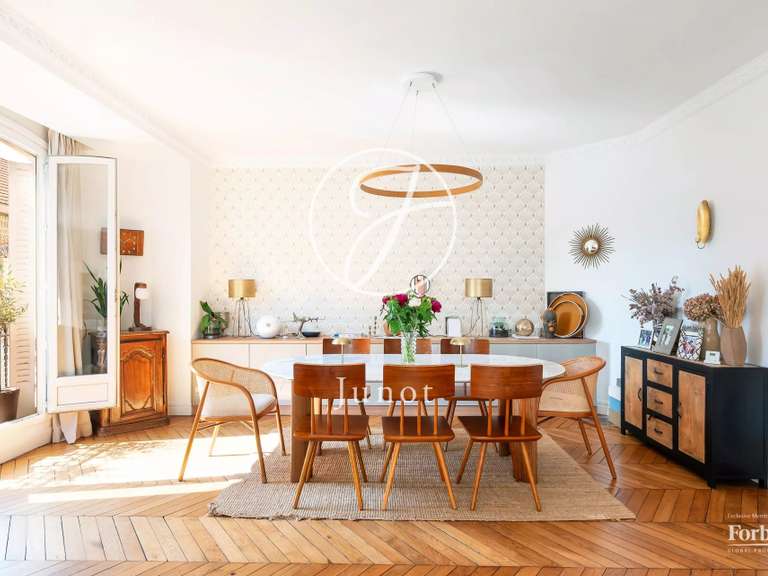 Appartement Paris 16e - 4 chambres - 137m²