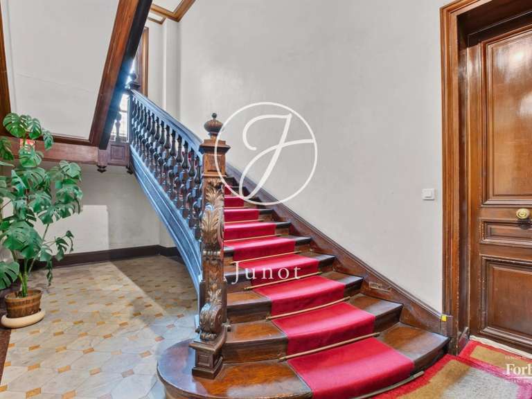 Appartement Paris 16e - 4 chambres - 166m²