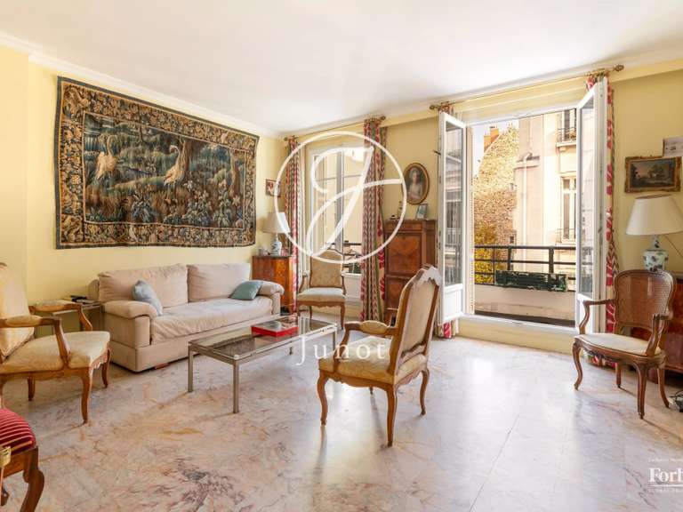 Appartement Paris 16e - 2 chambres - 99m²