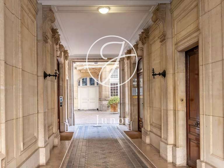Appartement Paris 16e - 3 chambres - 182m²