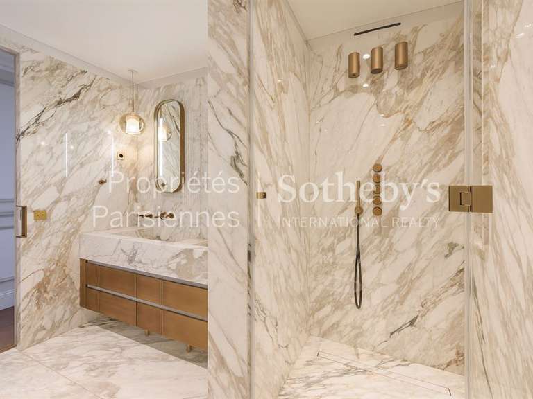 Appartement Paris 16e - 7 chambres - 275m²