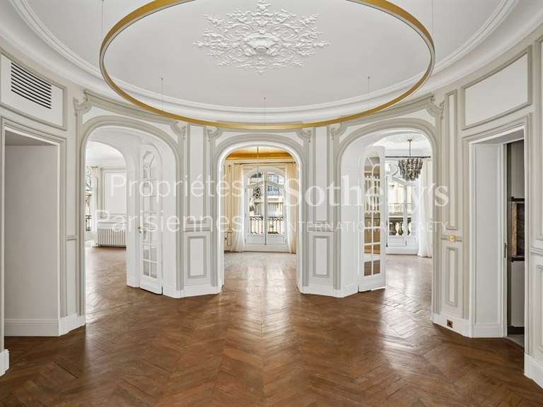 Appartement Paris 16e - 6 chambres - 311m²