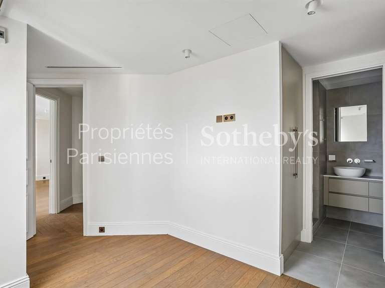 Appartement Paris 16e - 6 chambres - 311m²