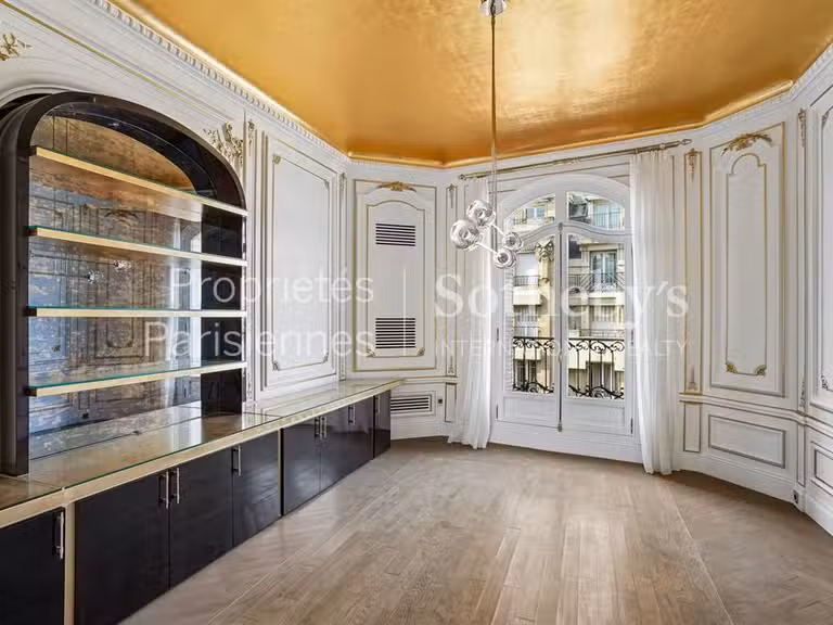 Appartement Paris 16e - 6 chambres - 311m²