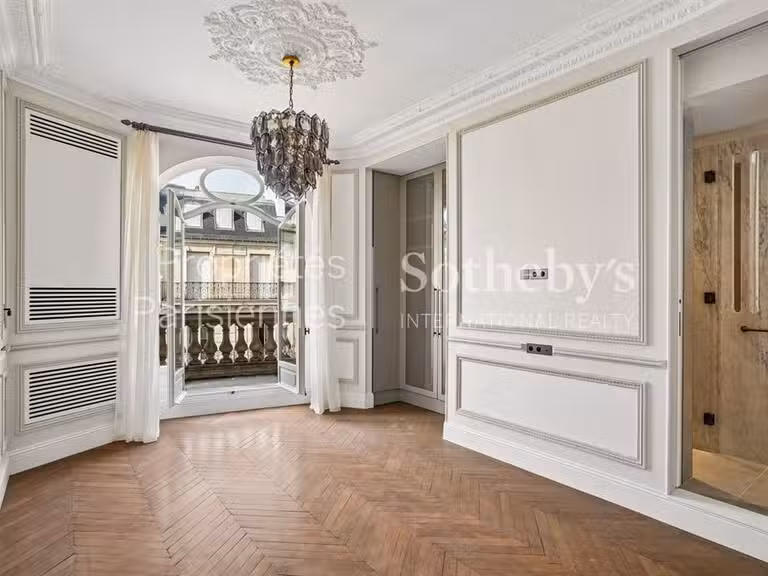 Appartement Paris 16e - 6 chambres - 311m²