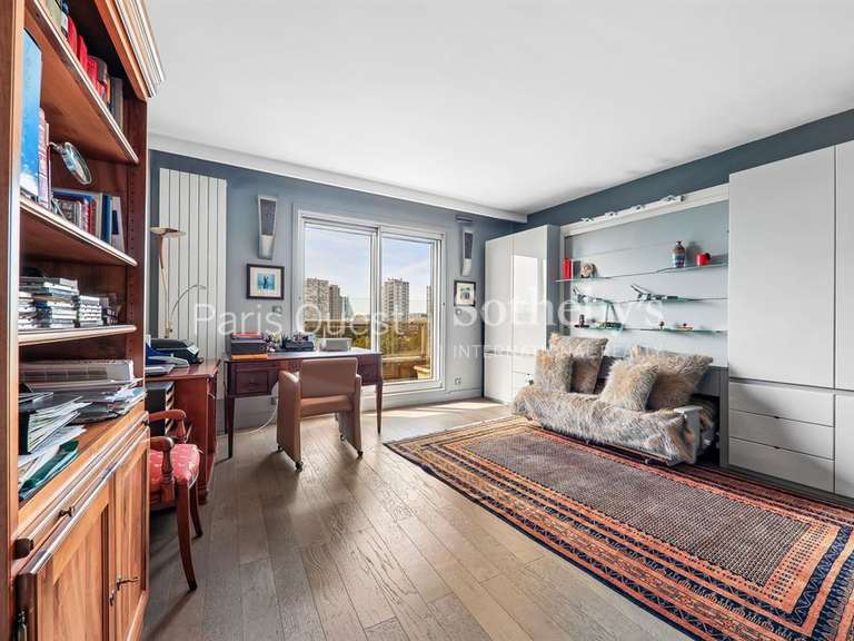 Apartment Paris 16e - 2 bedrooms - 145m²