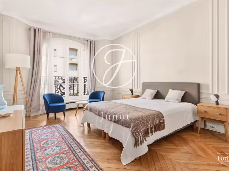 Appartement Paris 16e - 2 chambres - 117m²