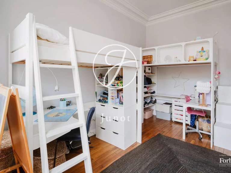 Appartement Paris 16e - 2 chambres - 91m²