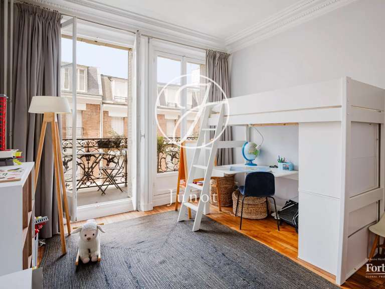 Appartement Paris 16e - 2 chambres - 91m²