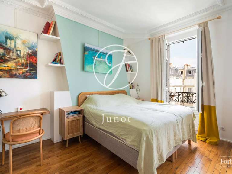 Appartement Paris 16e - 3 chambres - 137m²