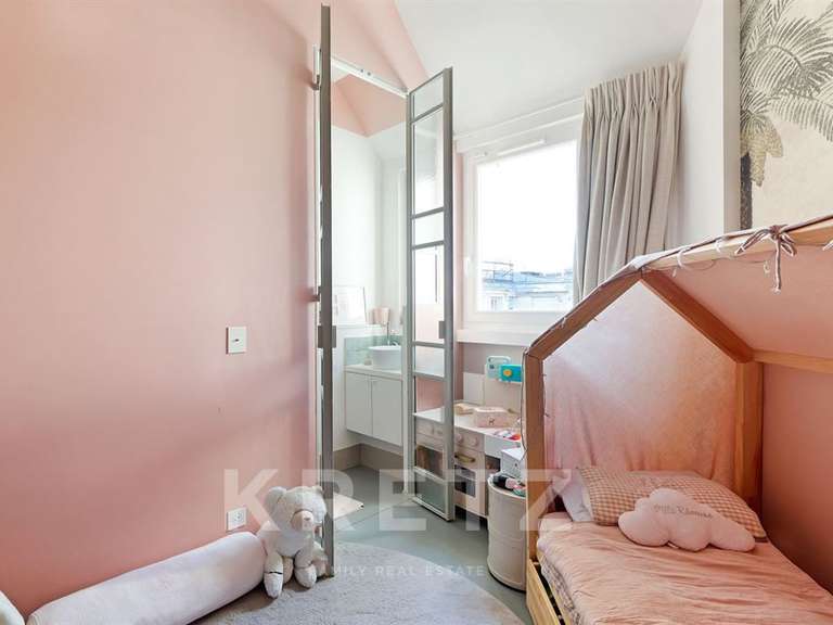 Appartement Paris 16e - 2 chambres - 100m²