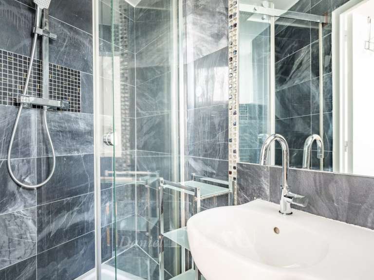 Appartement Paris 16e - 2 chambres - 106m²