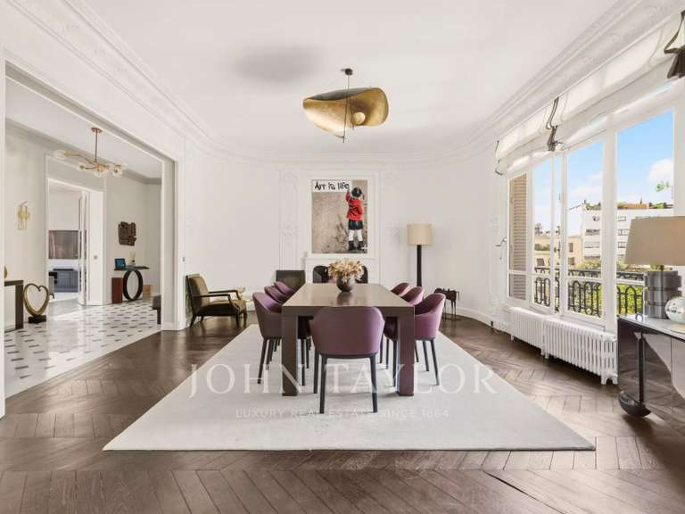 Appartement Paris 16e - 4 chambres