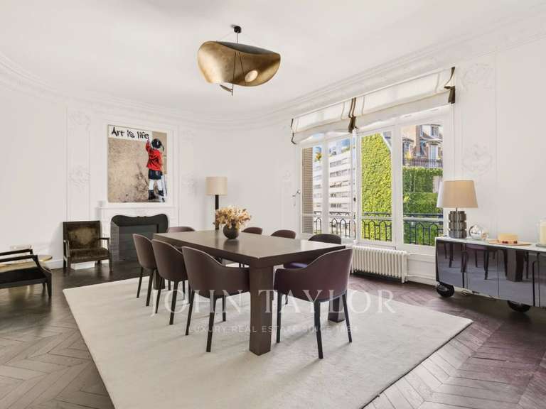 Appartement Paris 16e - 4 chambres
