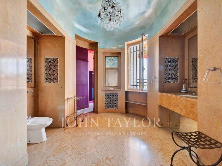 Appartement Paris 16e - 5 chambres - 330m²