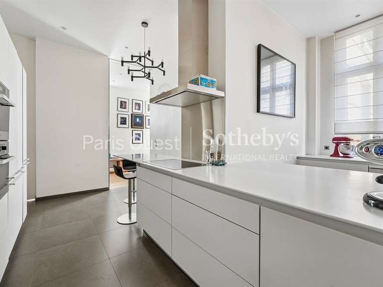 Appartement Paris 16e - 4 chambres - 306m²