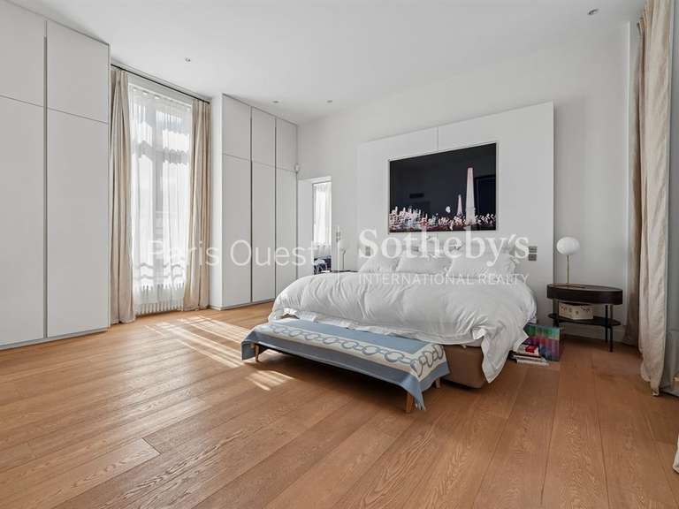 Appartement Paris 16e - 4 chambres - 306m²