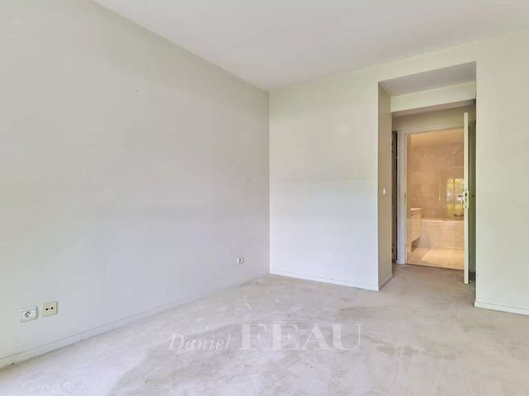 Appartement Paris 16e - 2 chambres - 113m²