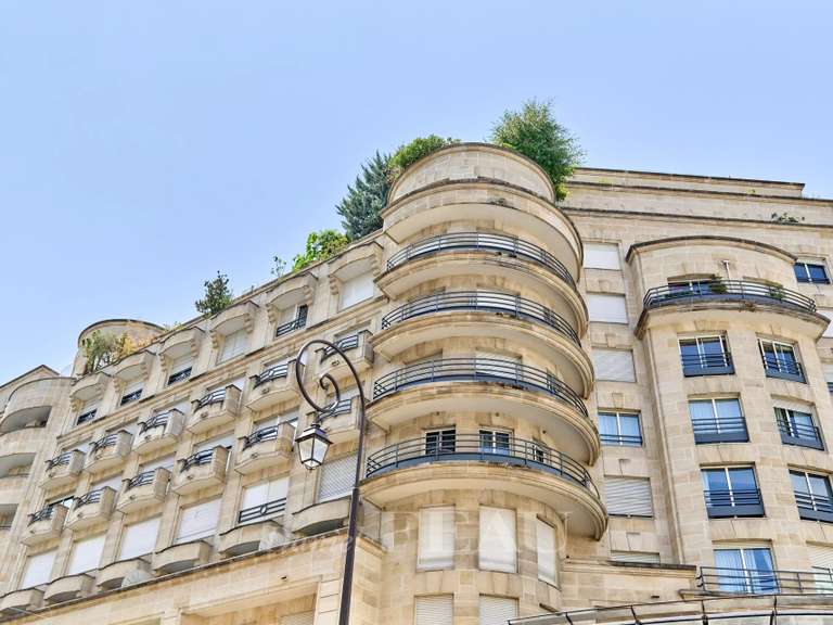Appartement Paris 16e - 2 chambres - 113m²