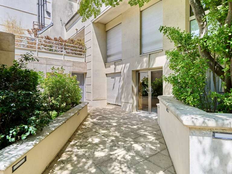 Appartement Paris 16e - 2 chambres - 113m²