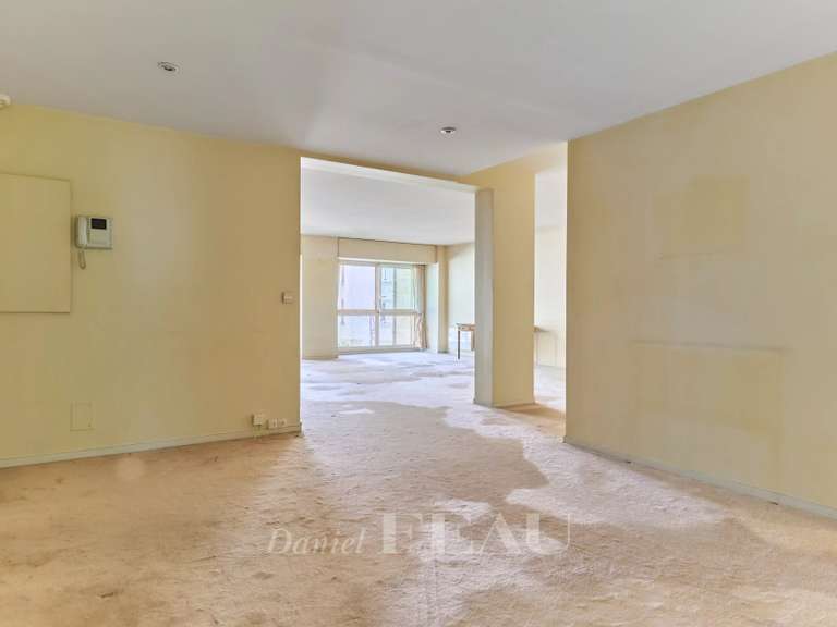 Appartement Paris 16e - 2 chambres - 113m²