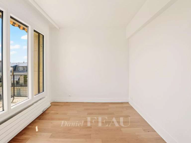 Appartement Paris 16e - 2 chambres - 92m²